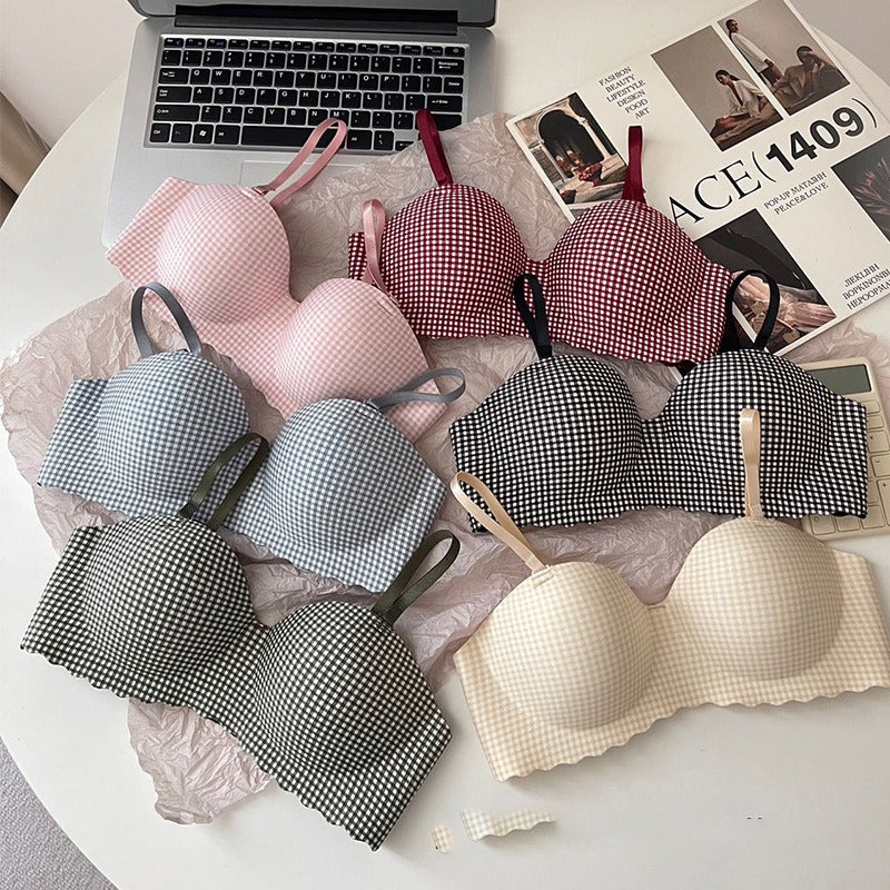 Women’s Padded Mini Cheque Bra – Supportive with Soft Hooks and Straps